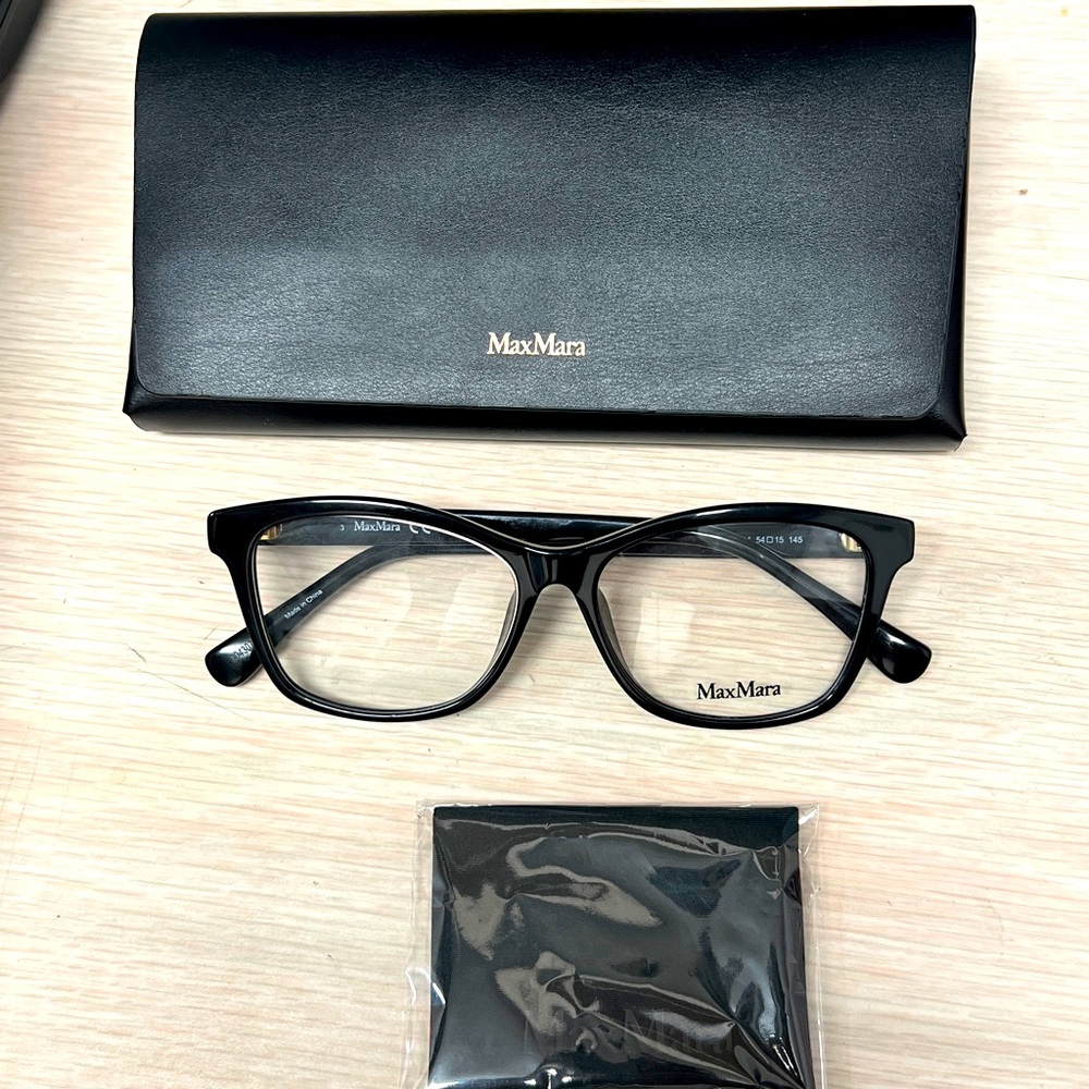 MaxMara Classic Black Eyewear MM5032F